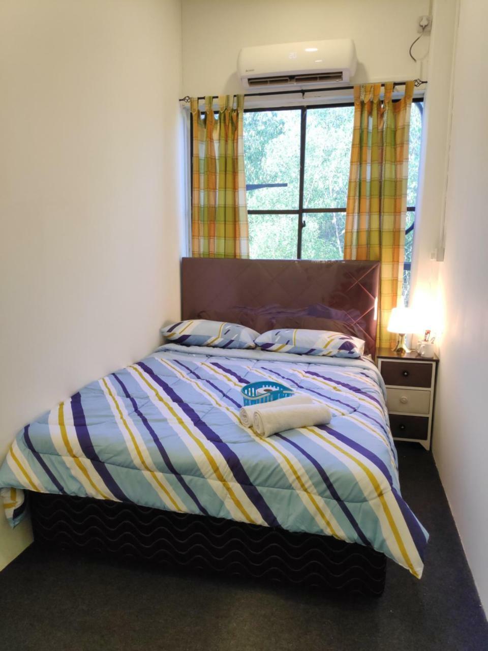 Ez Lodgings Kampong Gadong المظهر الخارجي الصورة
