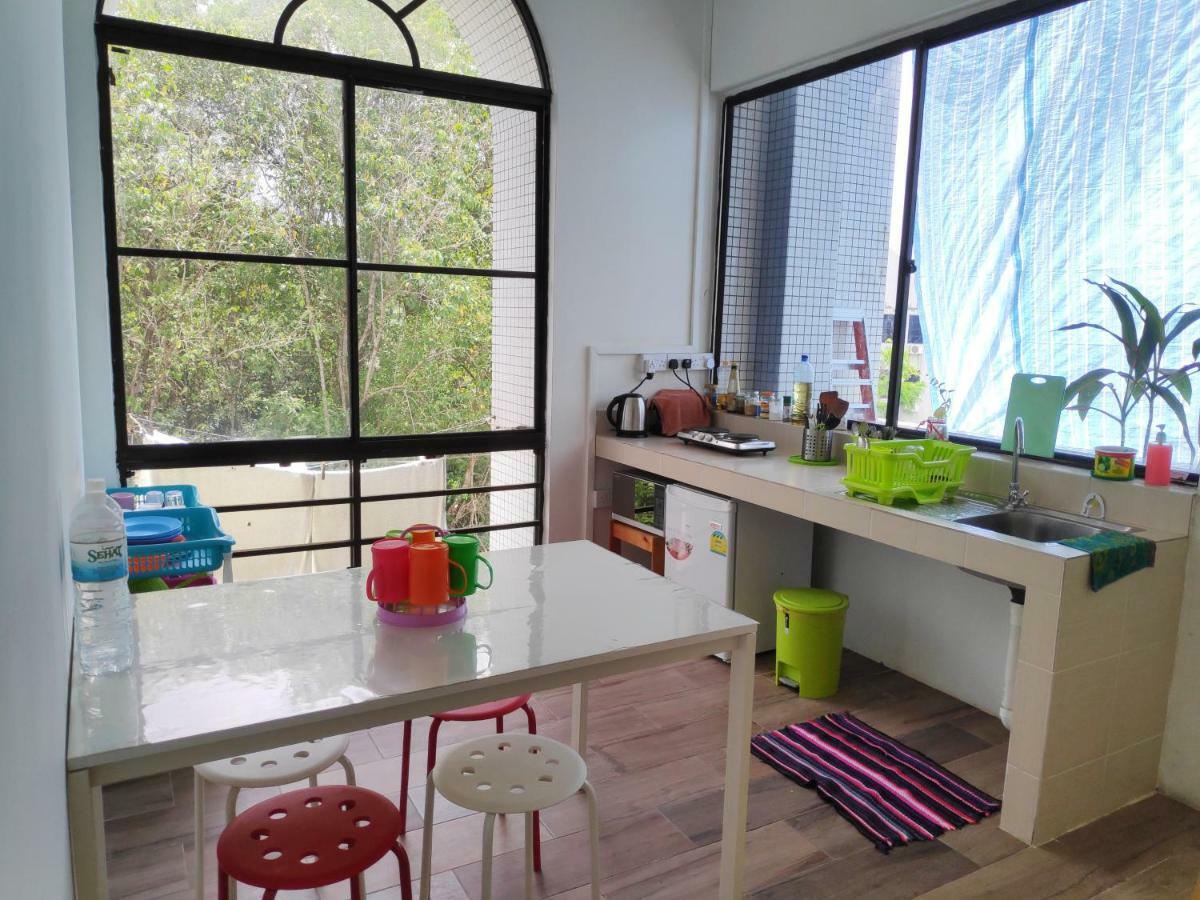 Ez Lodgings Kampong Gadong المظهر الخارجي الصورة